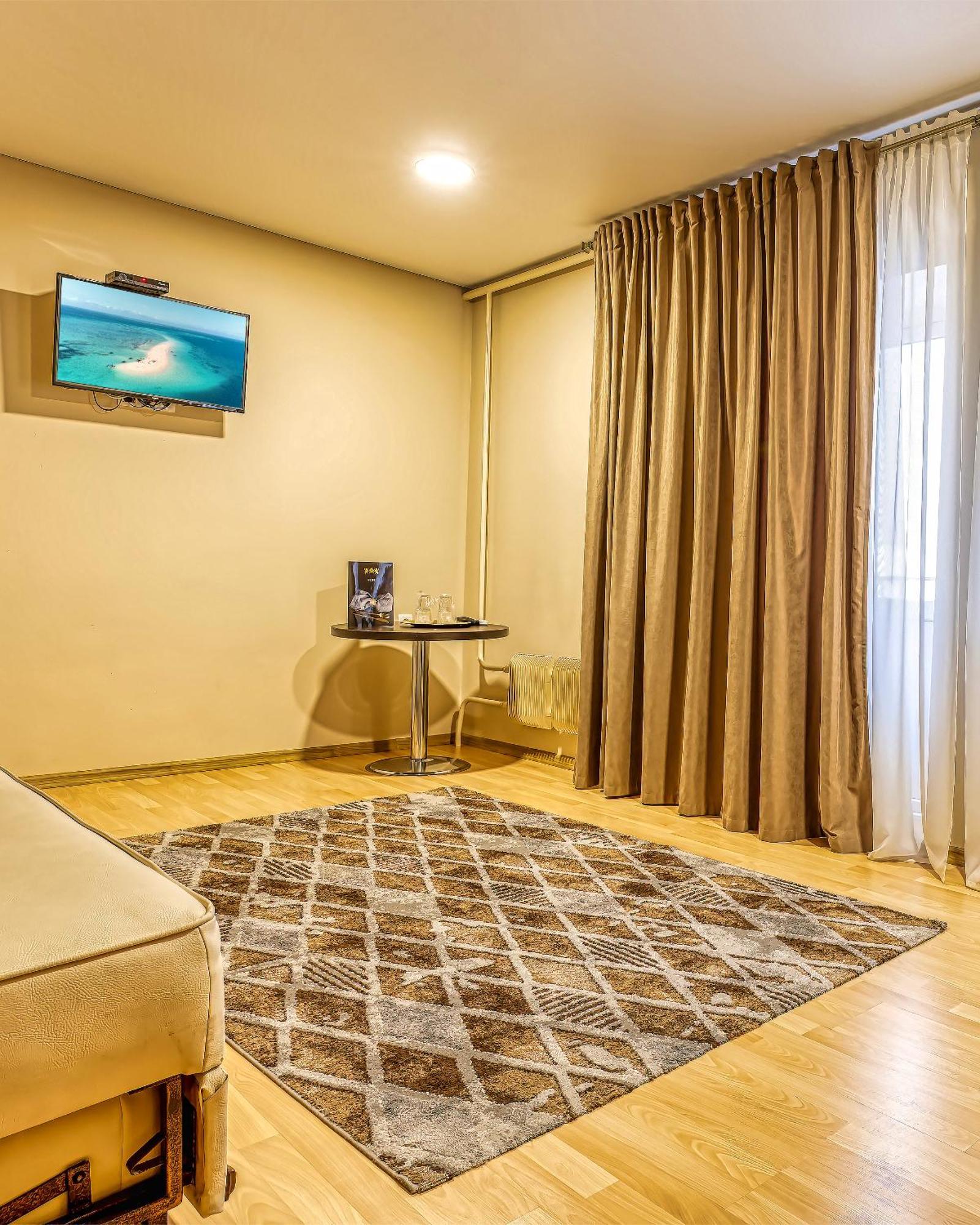 Sv Hotel, Restaurant & Airport Parking Todiresti  외부 사진