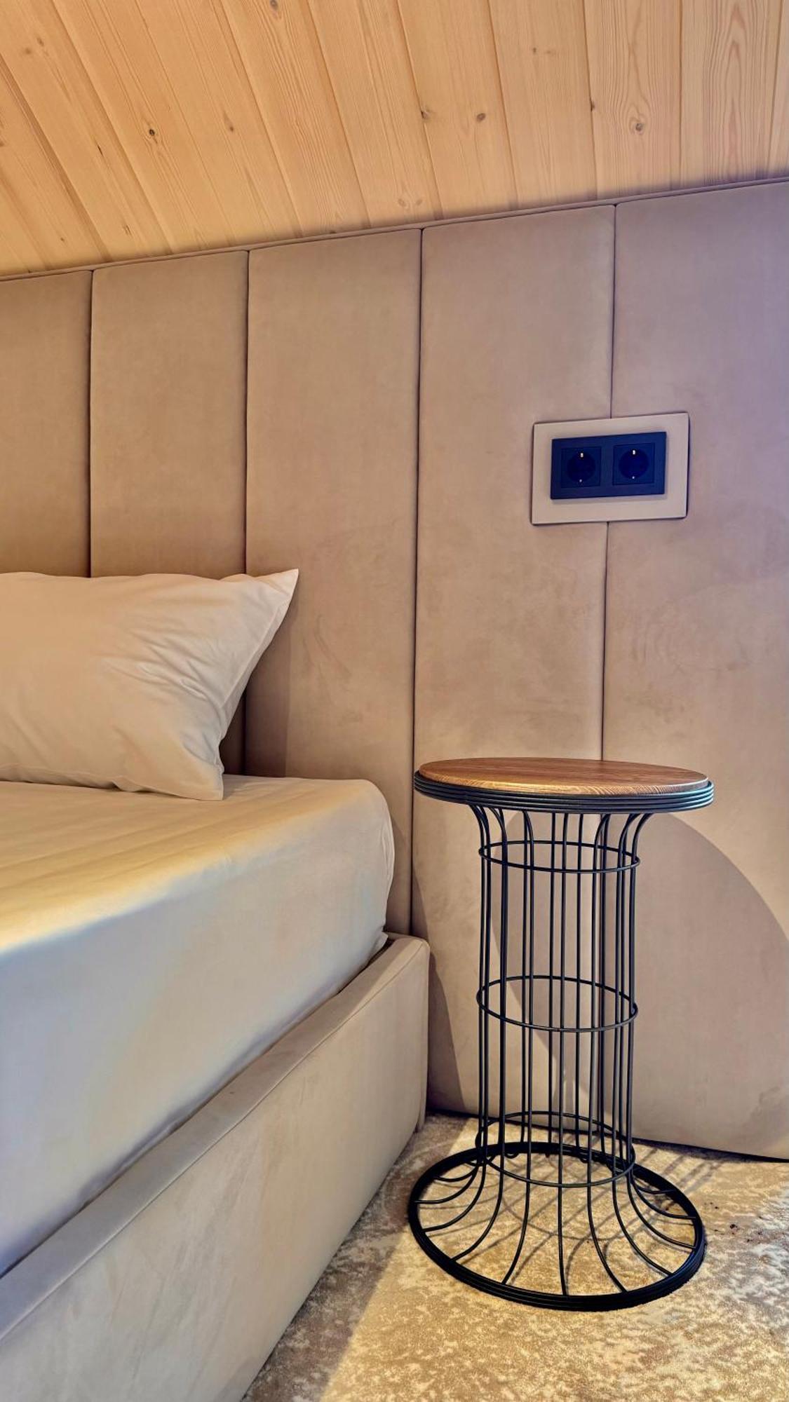 Sv Hotel, Restaurant & Airport Parking Todiresti  외부 사진