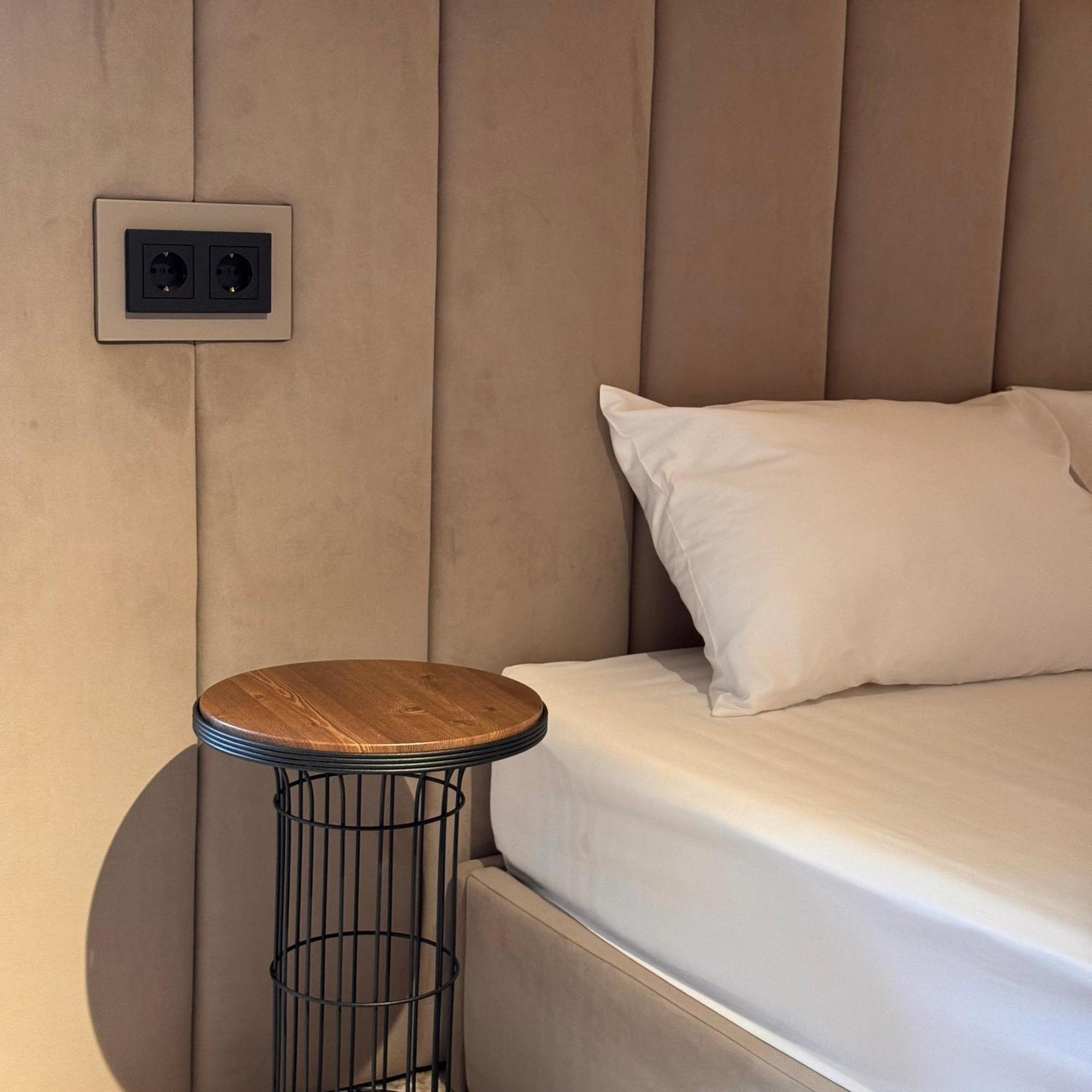 Sv Hotel, Restaurant & Airport Parking Todiresti  외부 사진