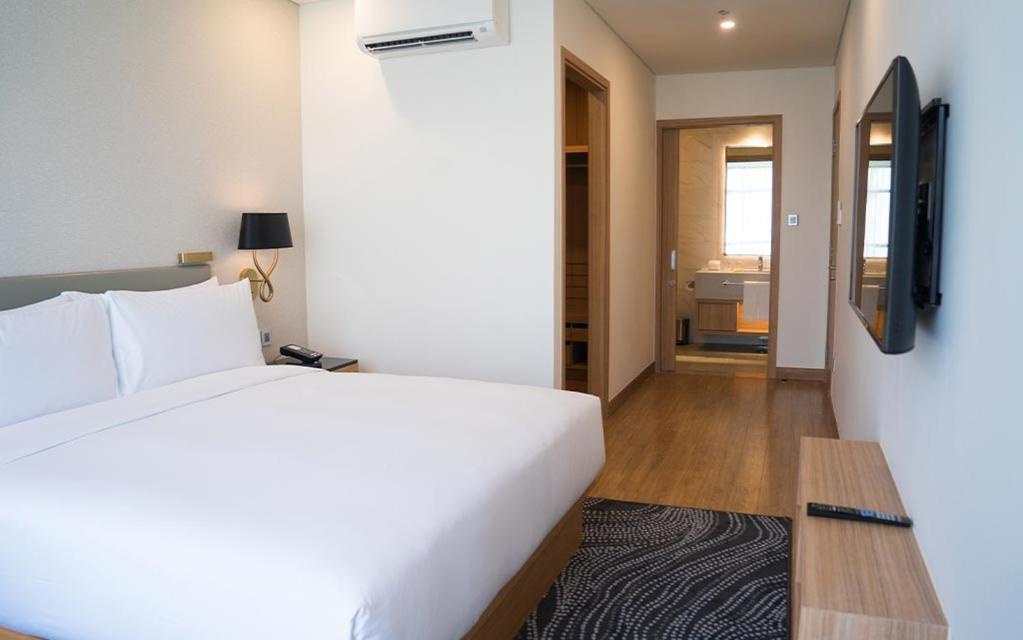 Sv Hotel, Restaurant & Airport Parking Todiresti  외부 사진